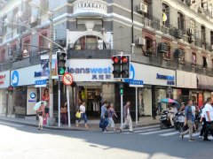 【常宏出品】真維斯中國大陸首家店鋪——上海南京東路店重裝開業(yè)